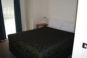 Sportsmans Motor Inn