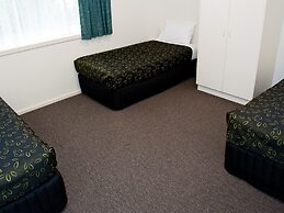 Sportsmans Motor Inn