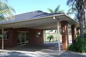 Sportsmans Motor Inn