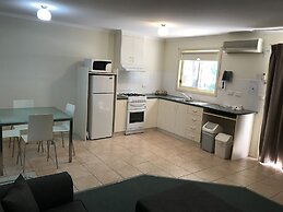 Sportsmans Motor Inn