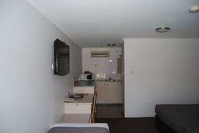 Sportsmans Motor Inn