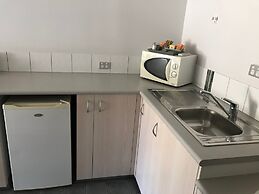 Sportsmans Motor Inn