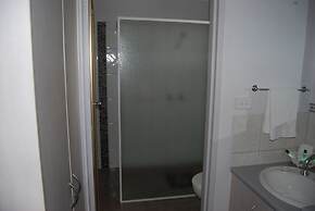 Sportsmans Motor Inn