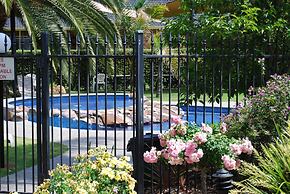 Sportsmans Motor Inn