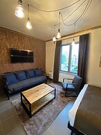 J and R Brussels City Apartment
