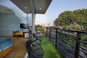 Hanoi Lotus Boutique Hotel