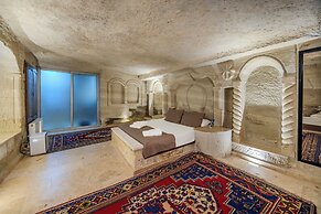 Kayatas Cave Suites