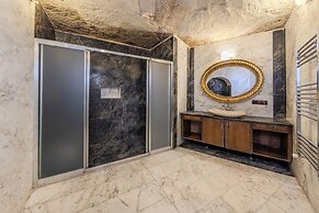 Kayatas Cave Suites
