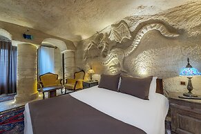 Kayatas Cave Suites