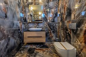 Kayatas Cave Suites