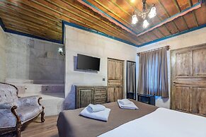 Kayatas Cave Suites
