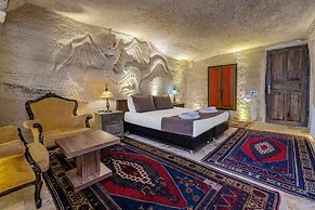 Kayatas Cave Suites