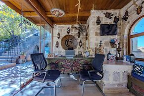 Kayatas Cave Suites