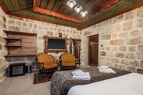 Kayatas Cave Suites