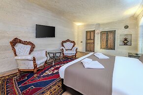 Kayatas Cave Suites