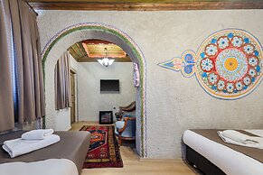 Kayatas Cave Suites