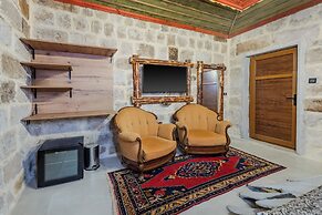 Kayatas Cave Suites
