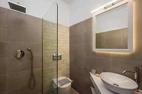 Maravelias Rooms