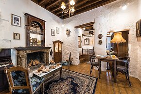 Koukos Rhodian Guesthouse - Adults Only