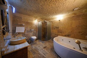 Emit Cave Hotel