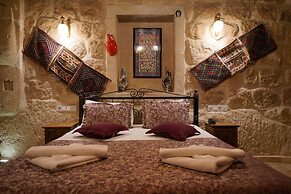 Emit Cave Hotel