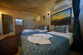 Emit Cave Hotel