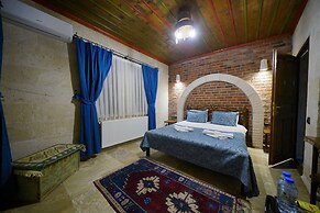 Emit Cave Hotel