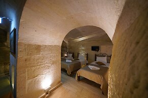 Emit Cave Hotel