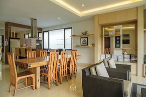 Tulip Hill View 5BR Villa With a Private Pool