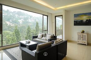 Tulip Hill View 5BR Villa With a Private Pool