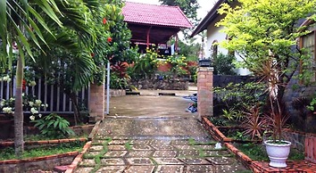 Ha Nga Bungalow