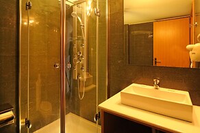 Oasis Beach Hotel Adults Only