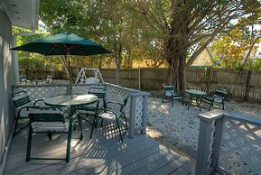 Seahorse Cottages on Sanibel - Adults Only
