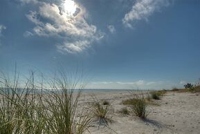 Seahorse Cottages on Sanibel - Adults Only