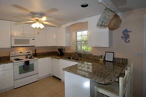Seahorse Cottages on Sanibel - Adults Only