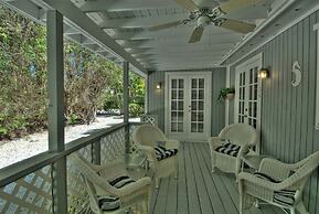 Seahorse Cottages on Sanibel - Adults Only