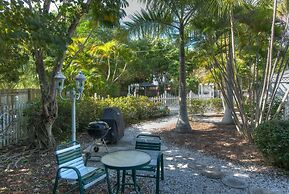 Seahorse Cottages on Sanibel - Adults Only