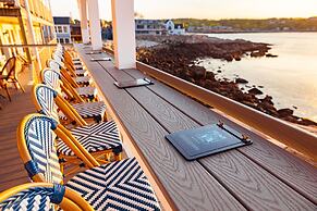 Bearskin Neck Motor Lodge