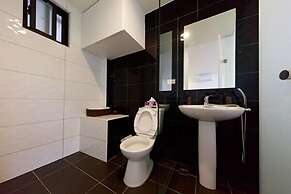 Light Dew Bed and Breakfast