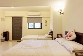 Light Dew Bed and Breakfast