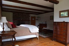 New Hampshire Mountain Inn