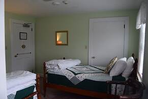 New Hampshire Mountain Inn