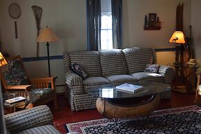 New Hampshire Mountain Inn