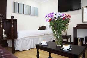 Villaggio Hotel & Restaurant