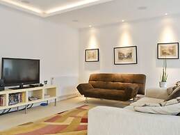 Crieff Armoury Luxury Self Catering Apartment
