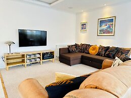 Crieff Armoury Luxury Self Catering Apartment