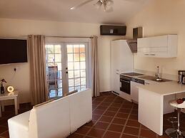 Karibu Aruba Boutique Hotel