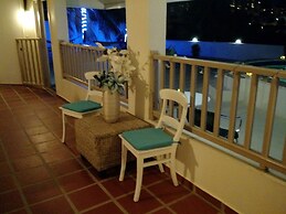 Karibu Aruba Boutique Hotel