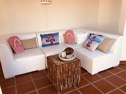 Karibu Aruba Boutique Hotel