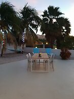 Karibu Aruba Boutique Hotel